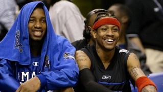 ng体育-神奇的日子！三人单场砍下60+，科比独得81分，两大中锋创记录！