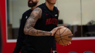 火箭队出场阵容巨变！10人轮换洗牌，双向后卫砍9+7+4，2阵挑大梁